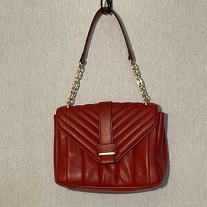 No brand, quilted, triple compartments, shoulder bag.